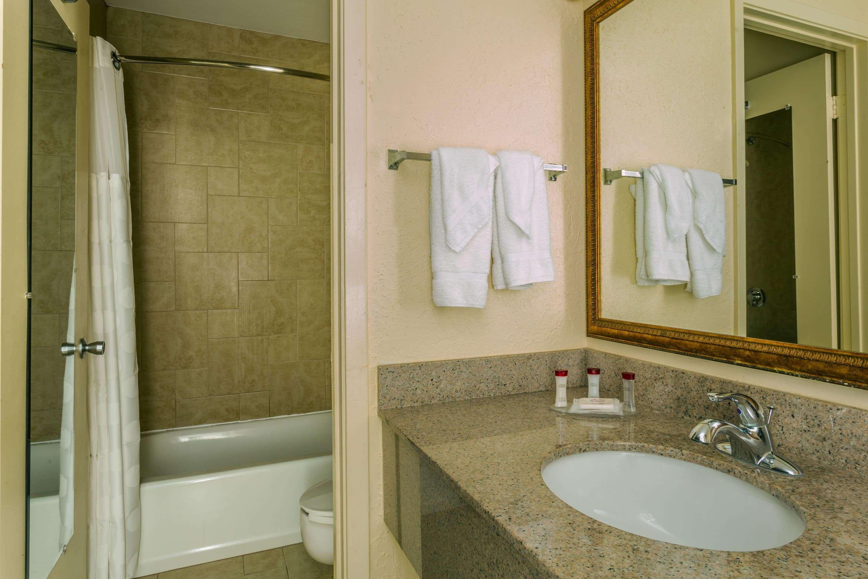 Hotel Ramada By Wyndham Houma Exterior foto